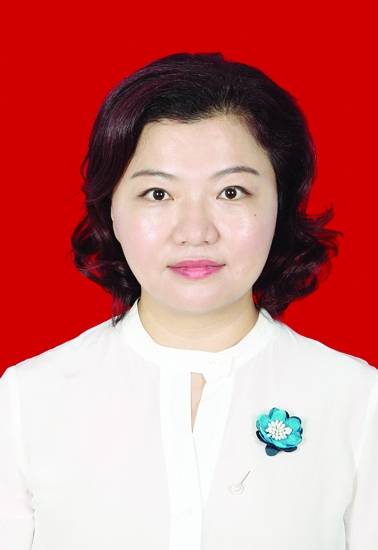 毛金花（四川省遂宁市船山区人民政府副区长、区残工委主任、遂宁市第八届人民代表大会常务委员会委员。）