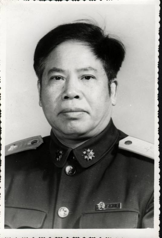 陈德明（中国人民解放军少将）