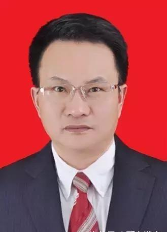 刘革生（福建省旅游发展集团有限公司党委书记、董事长（法定代表人））