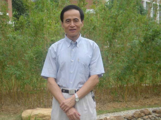 朱寿康（南宁三中平果分校物理教师）