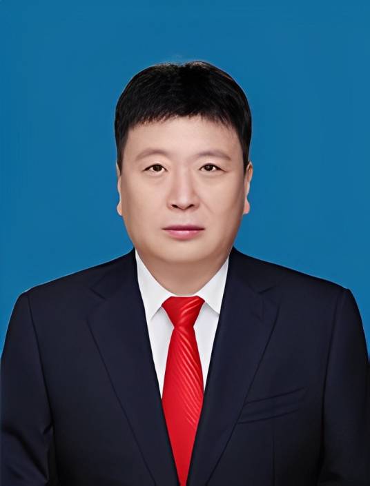 李雪峰（河北省秦皇岛市卢龙县委副书记、县委党校校长）