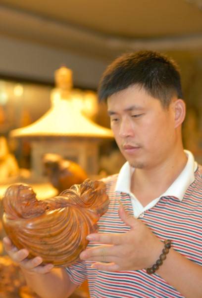 王新明（工艺美术大师）