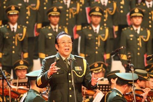 听党指挥歌（杨洪基演唱的歌曲）
