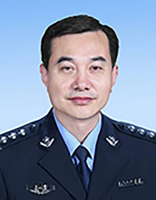 侯强（山东省东营经济技术开发区党工委委员，东营市公安局东营经济技术开发区分局党委书记、局长、二级高级警长）
