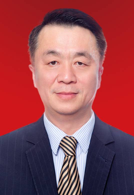 曹清（上海宝钢包装股份有限公司董事长、总裁）