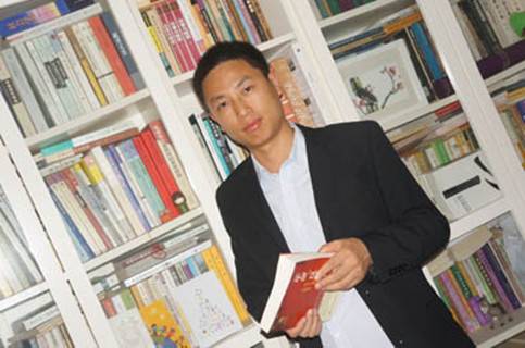 杨卫华（上海大学历史系教师）
