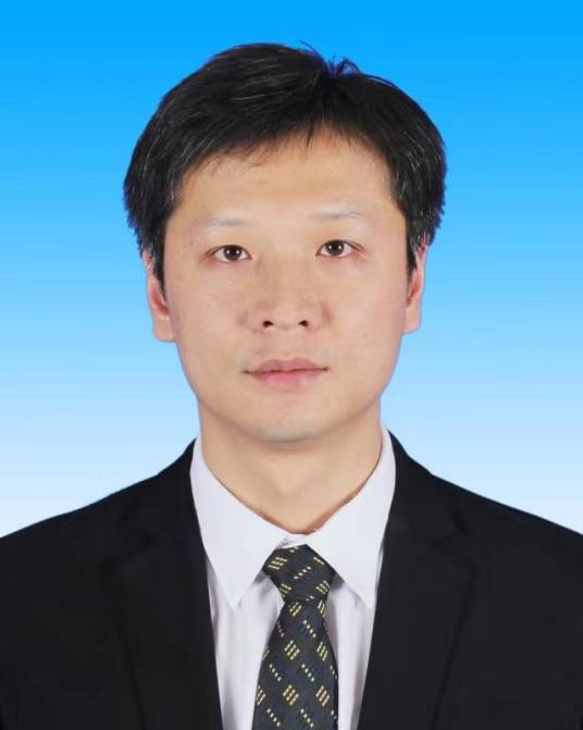 吴晓峰（福建省福州市马尾区委常委，区政府副区长，开发区管委会、马尾区政府党组成员、副书记）