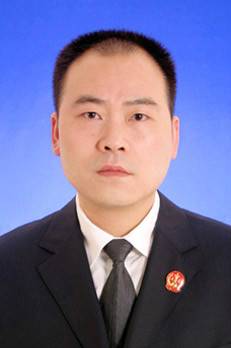 王茂华（湖南省赫山区人民法院党组成员、副院长）