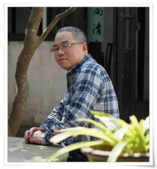 陈伟华（江苏省书法名家）