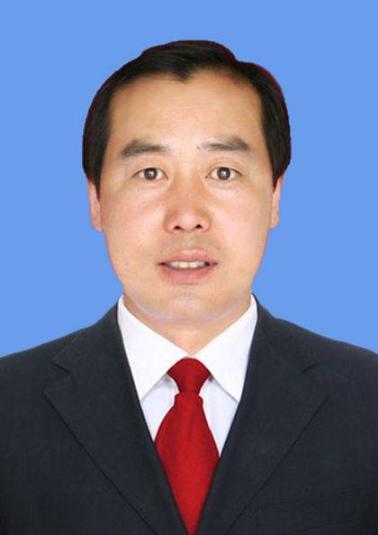 马志军（内蒙古自治区乌兰察布市察哈尔右翼中旗扶贫办主任）