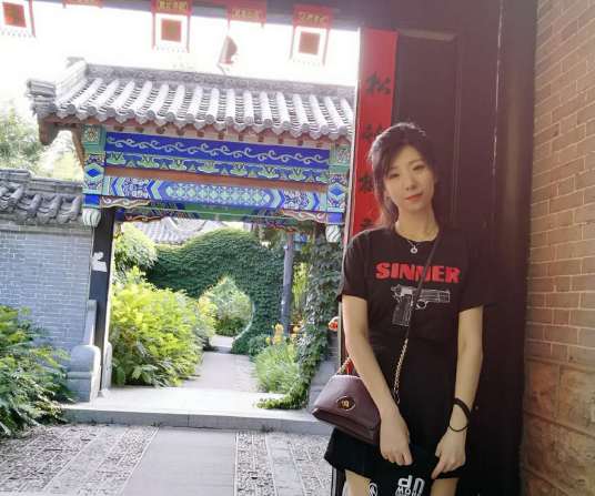 谢菲（济宁学院美术系教师）