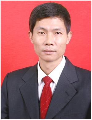 刘小明（江西省崇义县政协原副主席）