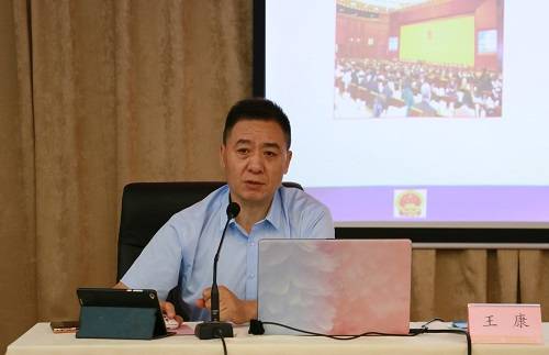 王康（四川省政府参事、教育厅原一级巡视员）