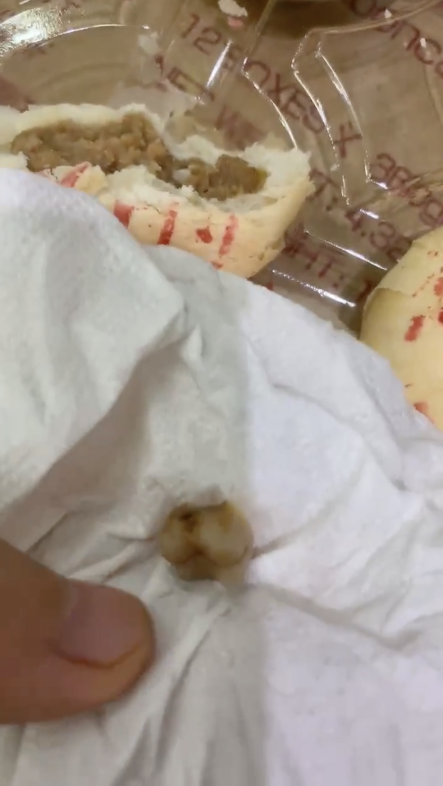 9·4山姆超市月饼疑吃出牙齿事件