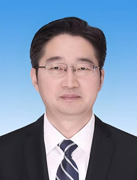 李亦博