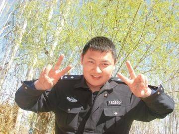 闫小飞（在新疆因公牺牲的特警）