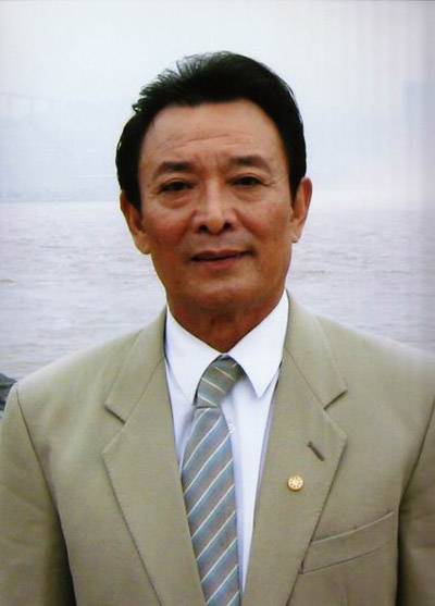 石维坚（中国话剧、影视表演艺术家，国家一级演员）