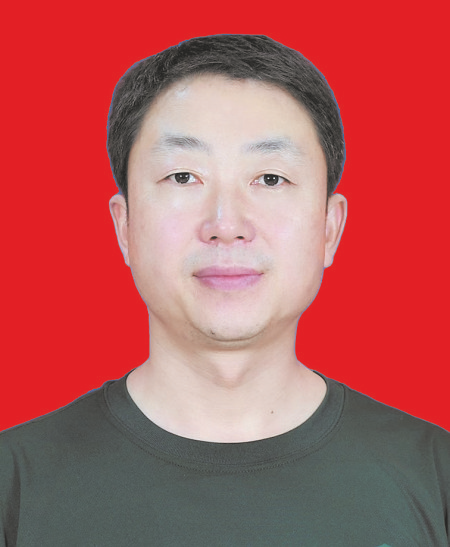闫磊（渭南市富平县庄里道德讲堂公益协会书记、会长）
