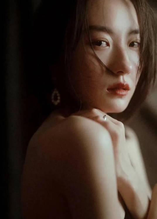 王乙（中国内地女演员）