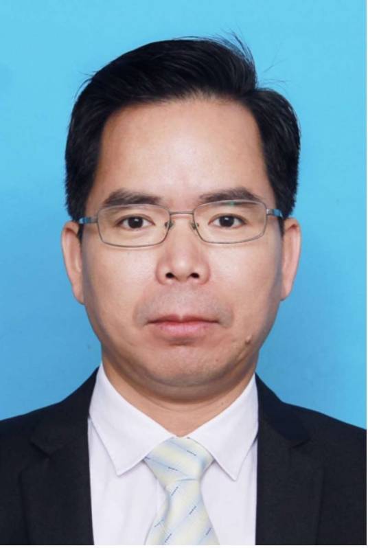 李德荣（云浮市民政局原局长）