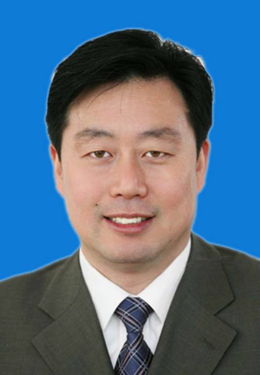 樊新中