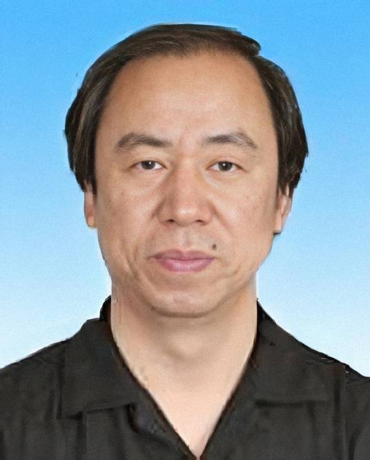 刘侗（第十四届全国政协委员、北京京剧院原院长）