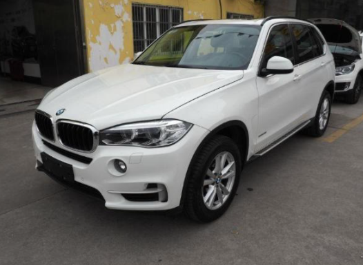 宝马X5xDrive 3.0i 领先型 08款