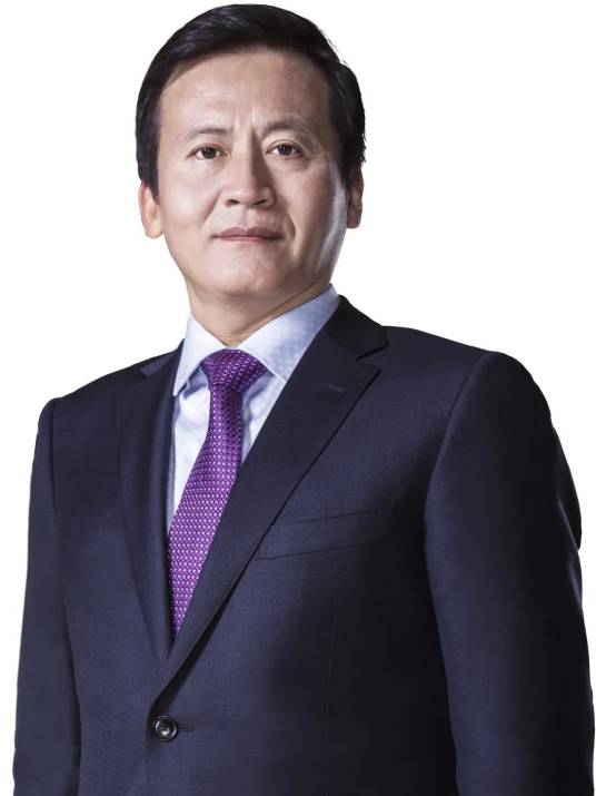 刘子斌（第十四届全国人大代表，鲁泰纺织股份有限公司董事长、总裁）