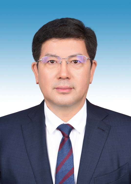 李虎成（山东省青岛市政府秘书长、党组成员、市政府办公厅党组书记）