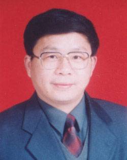 张文明（总政治部歌舞团副团长）