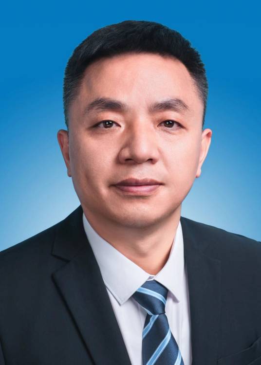 蒋云生（贵州省凯里市人民政府党组成员、副市长，市委教育工委副书记，市教育局党组书记、局长）