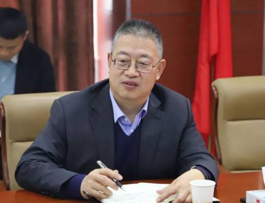 王秋芳（河南省濮阳市政协副主席）