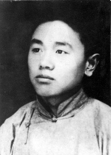 殷夫