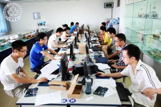 全国电子专业人才设计与技能大赛