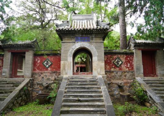 普照寺（北京市第八批市级文物保护单位）