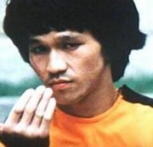 吕小龙（香港演员）