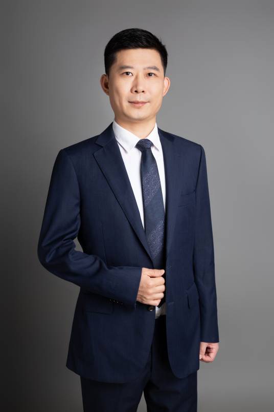 肖海波（上海交通大学医学院附属新华医院心胸外科主任医师）