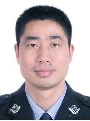 莫锦明（广西昭平县委常委、政法委书记）