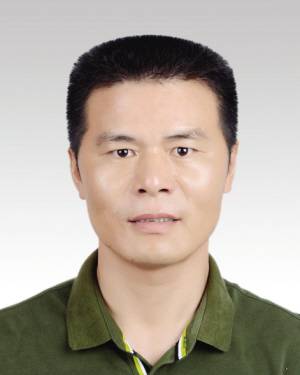 沈为民（绍兴市柯桥区鲁迅中学副校长、党委副书记）