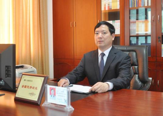 孟德良（益阳市箴言中学原校长）