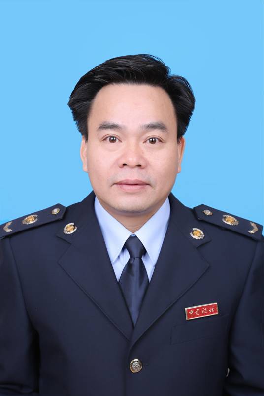 黄佳（国家税务总局南宁市税务局党委委员、副局长）