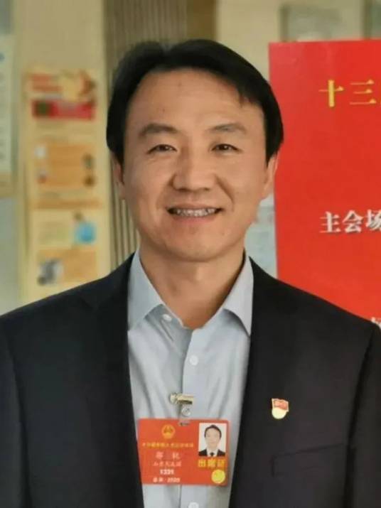 郭锐（中车青岛四方机车车辆股份有限公司高级技师、首席技师、中车首席技能专家）
