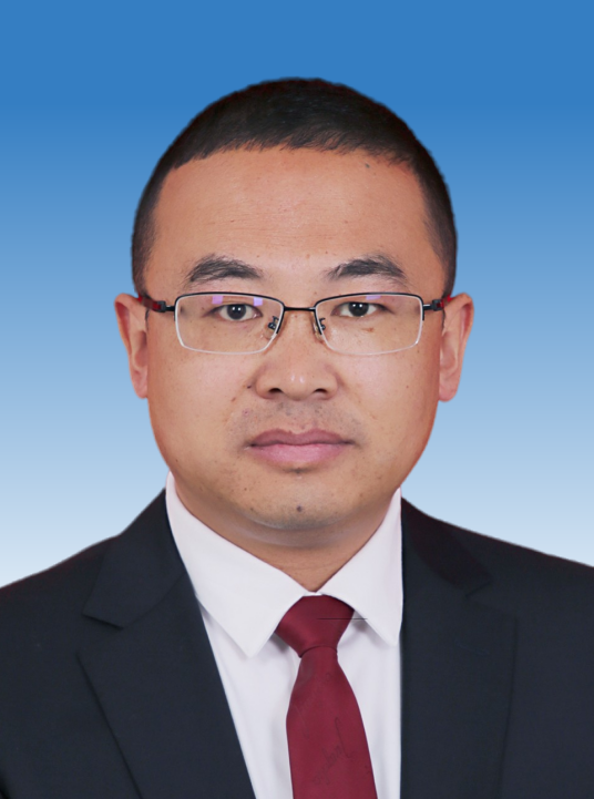 钟鸣（四川省康定市人民政府副市长）