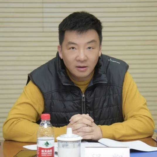 程凯（上海市静安区功能区推进办公室主任）