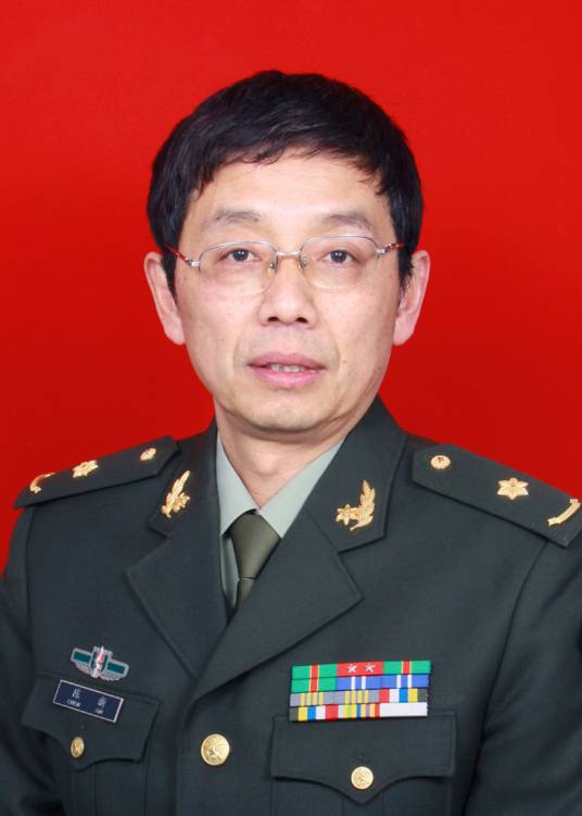 陈新（第二炮兵总医院医学影像科主任医师）