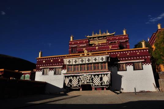 长青春科尔寺