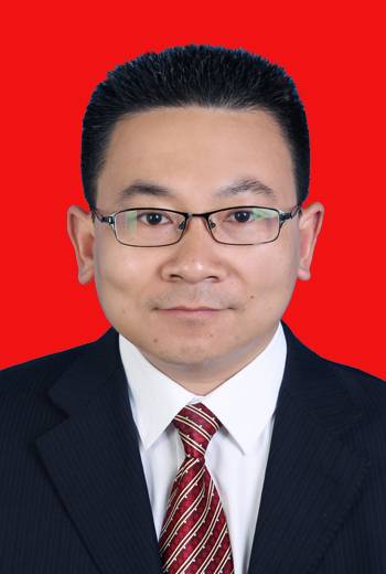 张勇（安徽省池州市石台县委副书记、县人民政府县长）