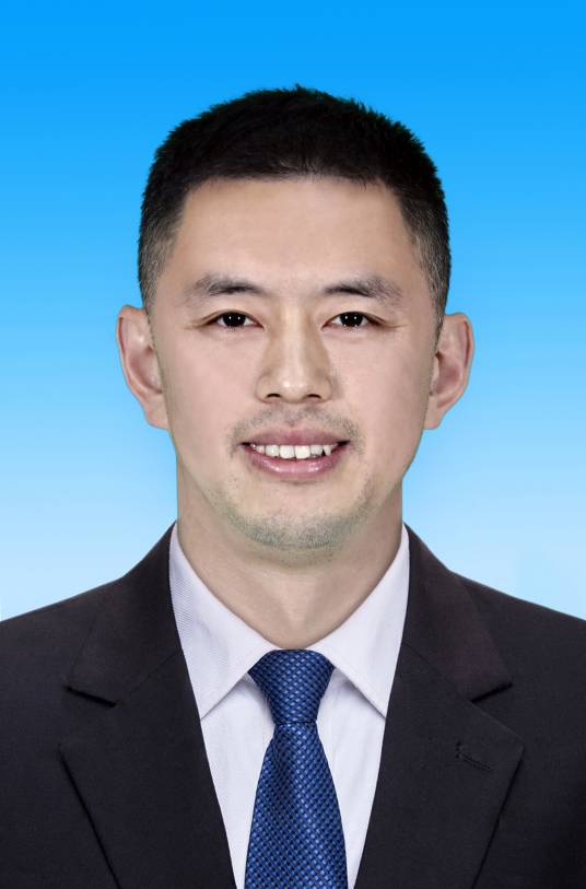 刘旭（四川省遂宁市地方志办公室主任）