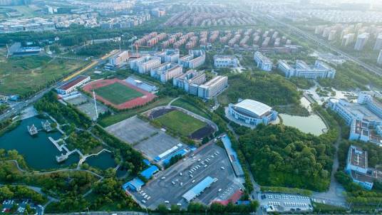 南京经贸职业技术大学