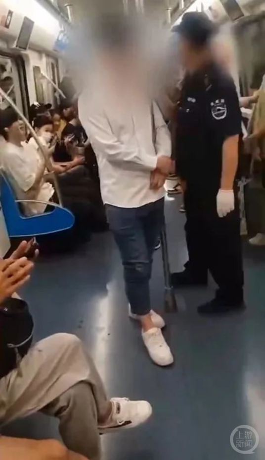 6·11成都男子被“诬陷”地铁偷拍事件